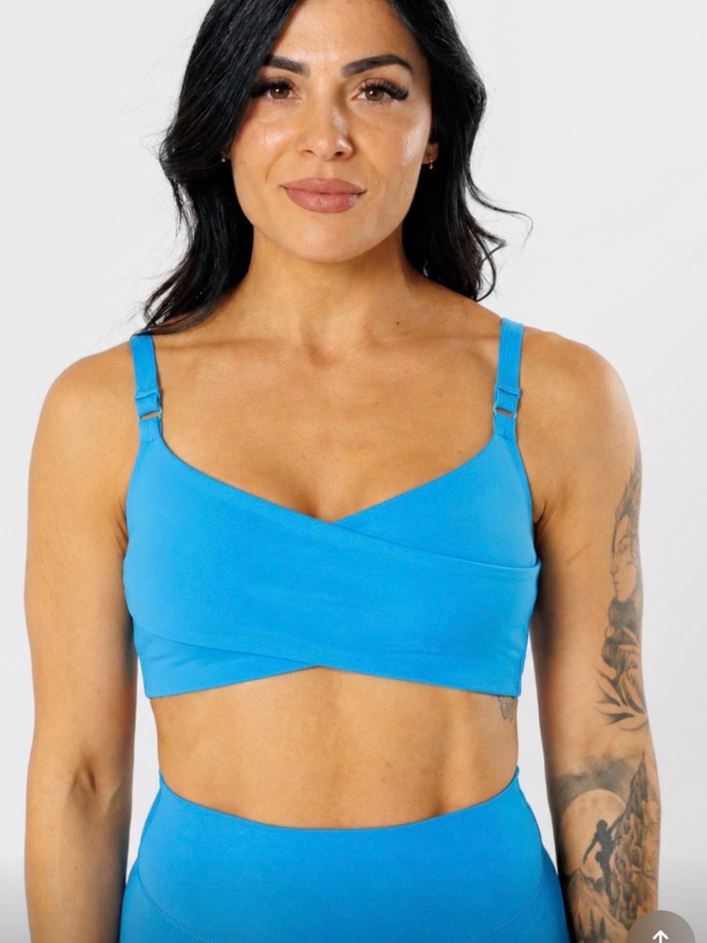 Paragon Aqua Blue Criss Cross
Sports Bra size Small